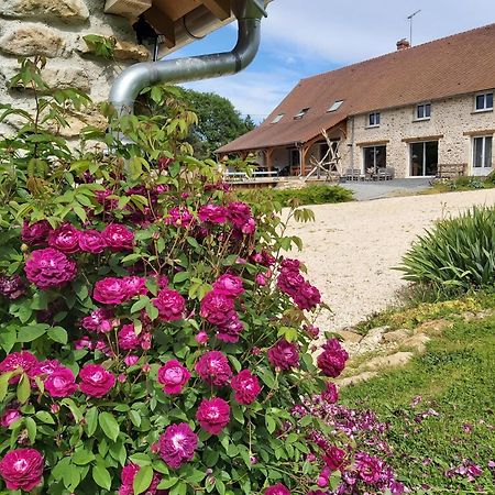 Le Pre De La Rue Bed & Breakfast Bouesse Екстериор снимка