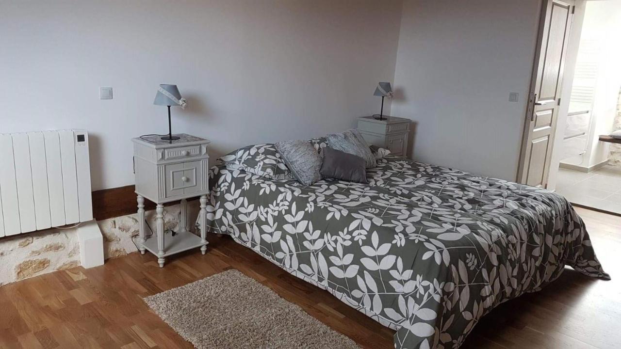 Le Pre De La Rue Bed & Breakfast Bouesse Екстериор снимка