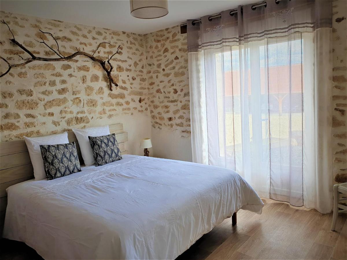 Le Pre De La Rue Bed & Breakfast Bouesse Екстериор снимка